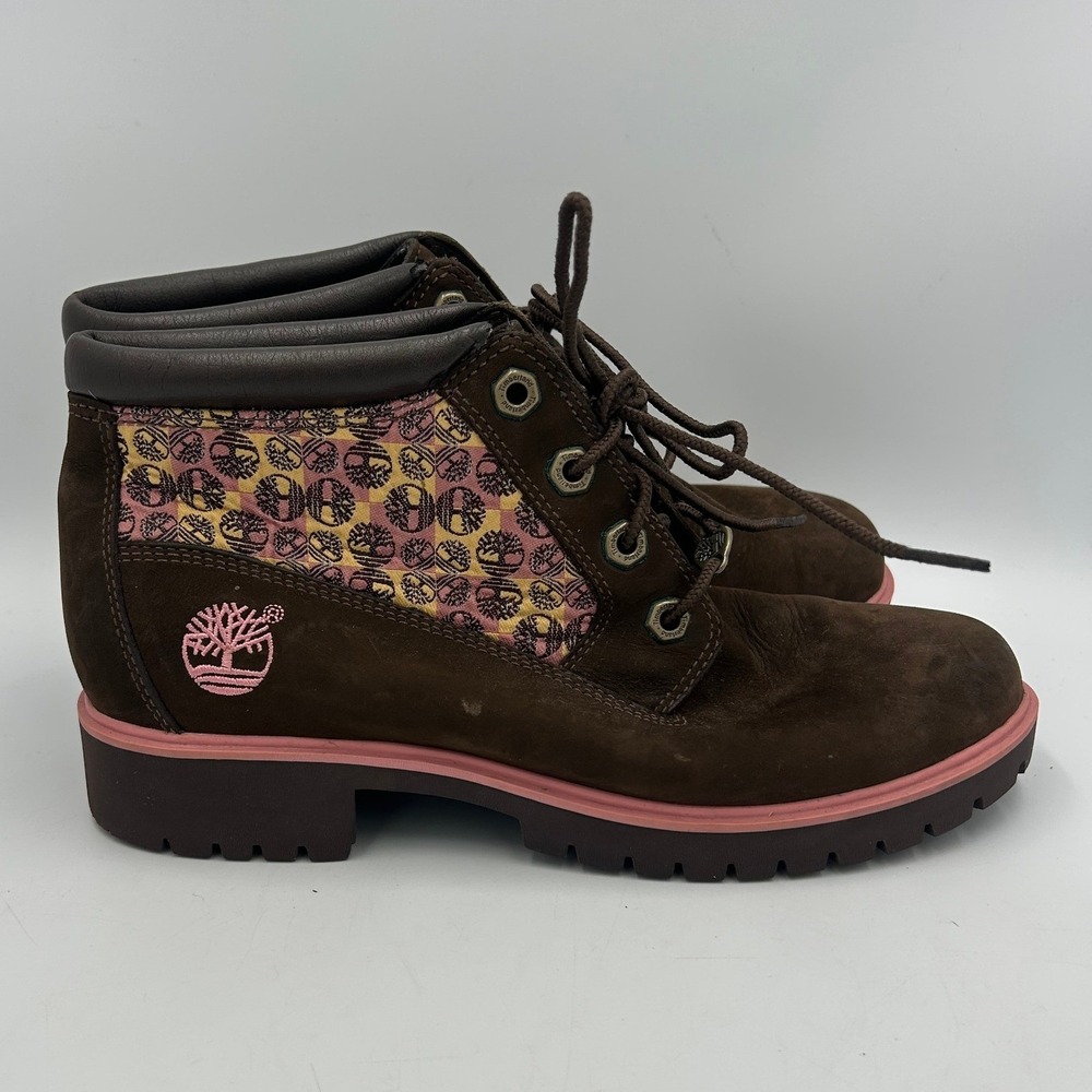 Timberland Boots Womens 7 Brown Suede Pink Logo Print Lace Up 77359